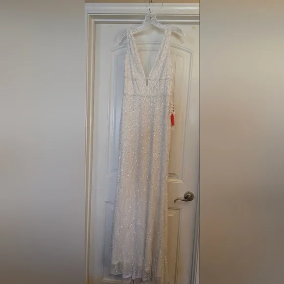 Mac Duggal White Sparkling Gown NWT - Picture 5 of 7